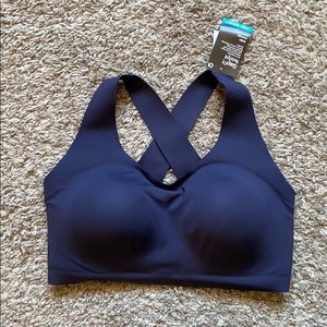 GapFit High impact sports bra